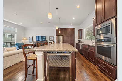 2406 Beall Street #C, Houston, TX 77008 - Photo 10
