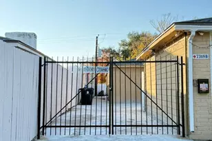 7318 Boone Rd, Houston, TX 77072 - Photo 2