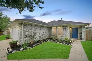 6619 Wellington Meadows Dr, Katy, TX 77449 - Photo 2