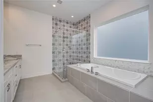 8930 Spring Knoll Forest Dr, Houston, TX 77080 - Photo 26