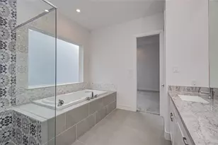 8930 Spring Knoll Forest Dr, Houston, TX 77080 - Photo 24