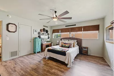 305 N Harvey Street, Caldwell, TX 77836 - Photo 14