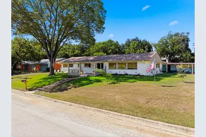 305 N Harvey Street, Caldwell, TX 77836 - Photo 4