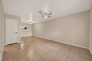2302 Buchanan Dr, Baytown, TX 77520 - Photo 10