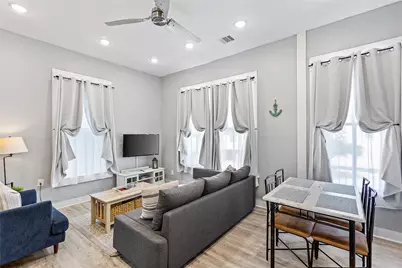 811 10th Street, Galveston, TX 77550 - Photo 22