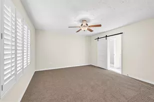 8306 Wind Forest Dr, Houston, TX 77040 - Photo 10