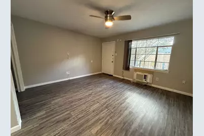 2501 Yoakum Boulevard #12, Houston, TX 77006 - Photo 4