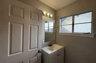 2501 Yoakum Blvd, Houston, TX 77006 - Photo 12