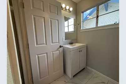 2501 Yoakum Boulevard #12, Houston, TX 77006 - Photo 14