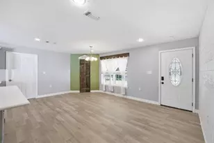 265 E Darby St, Bridge City, TX 77611 - Photo 6