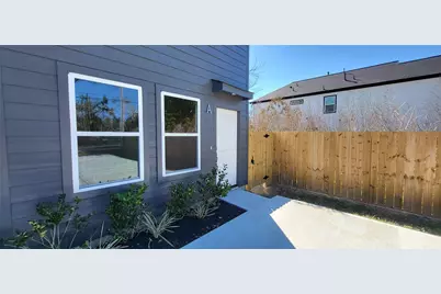 1033 North Lane #A, Houston, TX 77088 - Photo 2