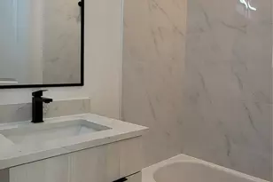 1033 North Ln, Houston, TX 77088 - Photo 12