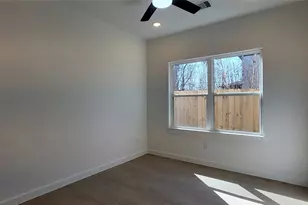 1033 North Ln, Houston, TX 77088 - Photo 10