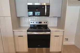 1033 North Ln, Houston, TX 77088 - Photo 8