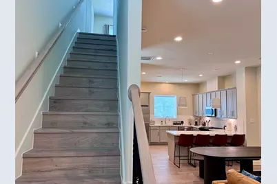 131 Eastwood Street Street, Houston, TX 77011 - Photo 22