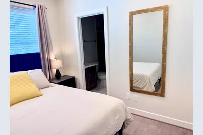 131 Eastwood Street Street, Houston, TX 77011 - Photo 36
