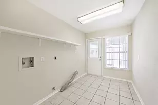 406 McConn Ct, Houston, TX 77598 - Photo 30
