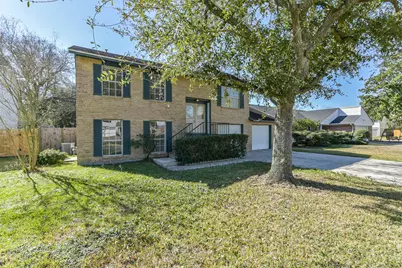 406 McConn Court, Houston, TX 77598 - Photo 2