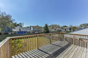 406 McConn Ct, Houston, TX 77598 - Photo 32