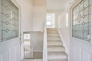 406 McConn Ct, Houston, TX 77598 - Photo 4