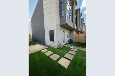 1045 Bonner Street, Houston, TX 77007 - Photo 2