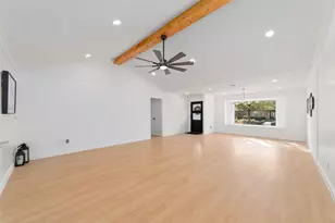 15326 E Hampton Cir, Houston, TX 77071 - Photo 6