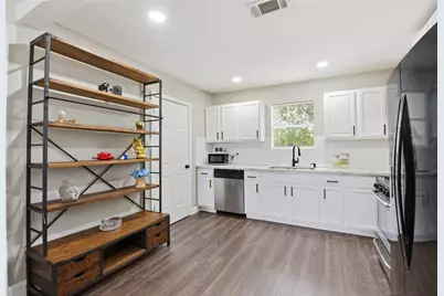 2217 Creston Drive, Houston, TX 77026 - Photo 20