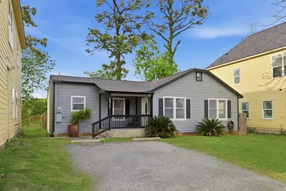 2217 Creston Drive, Houston, TX 77026 - Photo 2