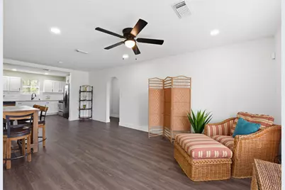 2217 Creston Drive, Houston, TX 77026 - Photo 8