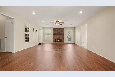 3119 Kathleen Drive, Mont Belvieu, TX 77523 - Photo 12