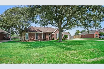3119 Kathleen Drive, Mont Belvieu, TX 77523 - Photo 2