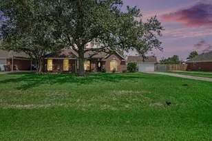 3119 Kathleen Dr, Mont Belvieu, TX 77523 - Photo 1
