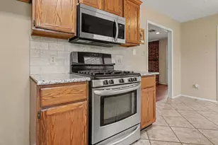 3119 Kathleen Dr, Mont Belvieu, TX 77523 - Photo 8