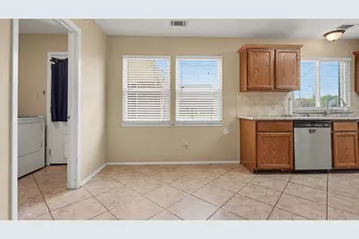 3119 Kathleen Drive, Mont Belvieu, TX 77523 - Photo 10