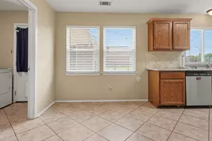 3119 Kathleen Dr, Mont Belvieu, TX 77523 - Photo 10
