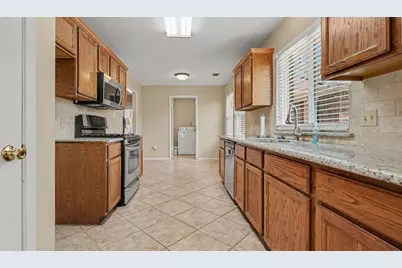 3119 Kathleen Drive, Mont Belvieu, TX 77523 - Photo 8