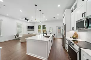 6130 Endeavor Hts Rd, Houston, TX 77091 - Photo 6