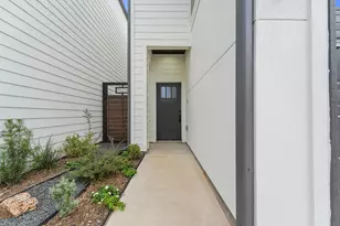 6130 Endeavor Hts Rd, Houston, TX 77091 - Photo 2