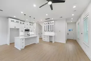 6130 Endeavor Hts Rd, Houston, TX 77091 - Photo 10