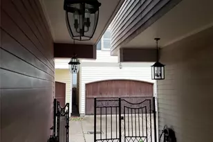 916 Lawrence St, Houston, TX 77008 - Photo 26