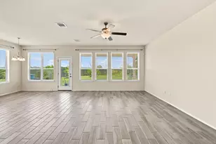 693 Forest Bend Ln, La Marque, TX 77568 - Photo 12