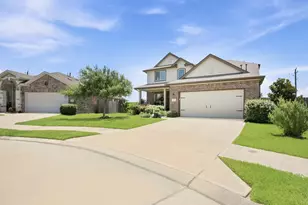 693 Forest Bend Ln, La Marque, TX 77568 - Photo 4