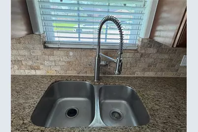 1427 Kappa Street, Pasadena, TX 77504 - Photo 14
