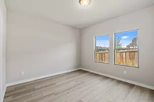 12015 Moonlight Path Dr, Conroe, TX 77304 - Photo 16