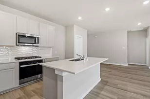 12015 Moonlight Path Dr, Conroe, TX 77304 - Photo 4