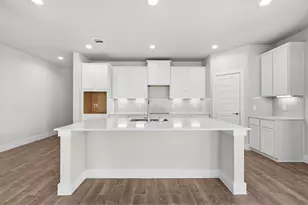 2137 Golden Spruce Ln, Conroe, TX 77301 - Photo 2