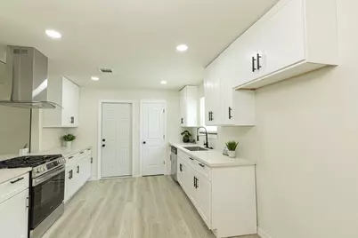 2158 Beaver Bend Road, Houston, TX 77088 - Photo 10