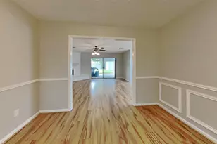 1920 Crooked Creek Ln, Pearland, TX 77581 - Photo 8