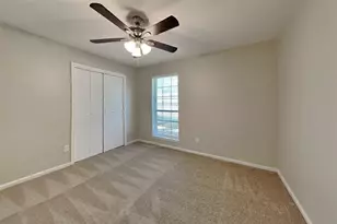 1920 Crooked Creek Ln, Pearland, TX 77581 - Photo 14