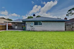 1920 Crooked Creek Ln, Pearland, TX 77581 - Photo 20